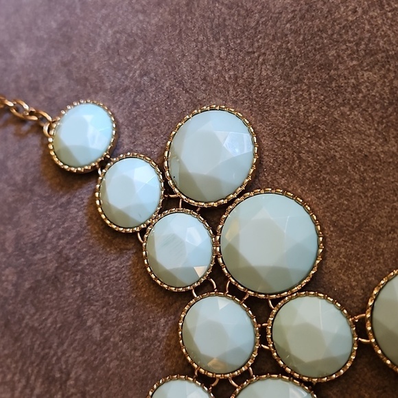 3/$30 Mint Circle Bib Statement Necklace - Picture 5 of 8